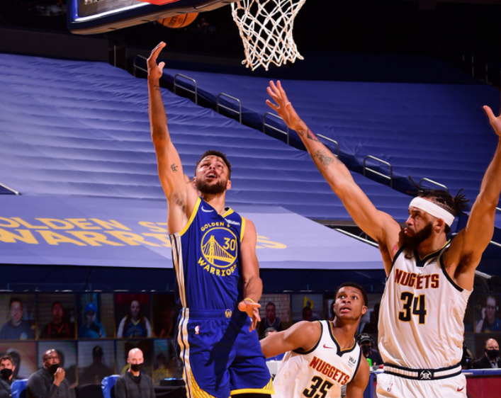  库里单场命中九记三分勇士轻取鹈鹕稳居前八